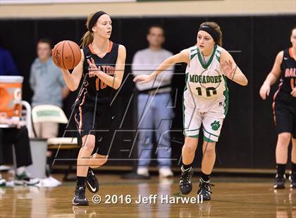 Thumbnail 1 in Mogadore vs. Dalton photogallery.