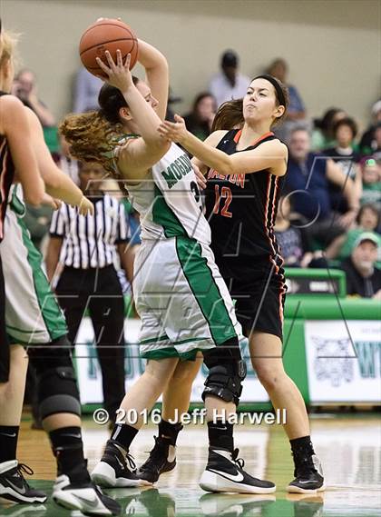 Thumbnail 3 in Mogadore vs. Dalton photogallery.