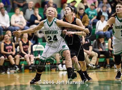Thumbnail 1 in Mogadore vs. Dalton photogallery.