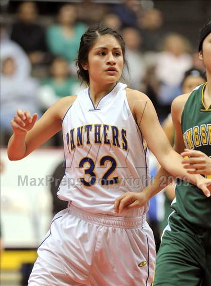 Thumbnail 3 in Kingsburg vs. Corcoran (CIF CS D4 Final) photogallery.