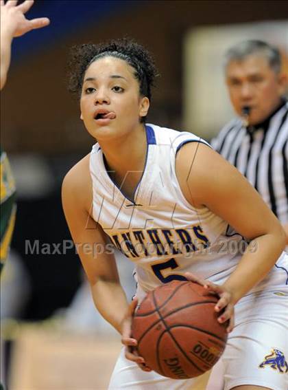 Thumbnail 1 in Kingsburg vs. Corcoran (CIF CS D4 Final) photogallery.