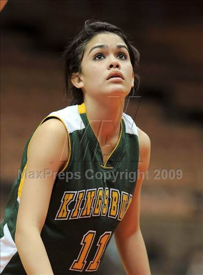 Thumbnail 2 in Kingsburg vs. Corcoran (CIF CS D4 Final) photogallery.