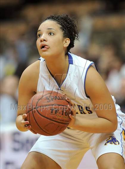Thumbnail 2 in Kingsburg vs. Corcoran (CIF CS D4 Final) photogallery.