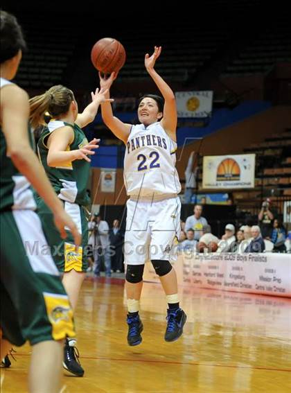Thumbnail 3 in Kingsburg vs. Corcoran (CIF CS D4 Final) photogallery.