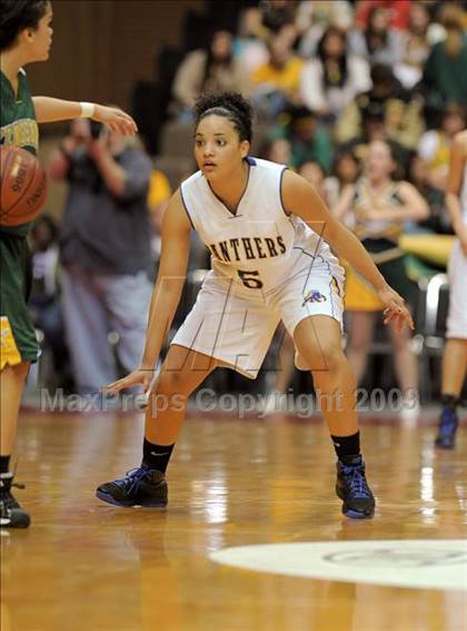 Thumbnail 2 in Kingsburg vs. Corcoran (CIF CS D4 Final) photogallery.
