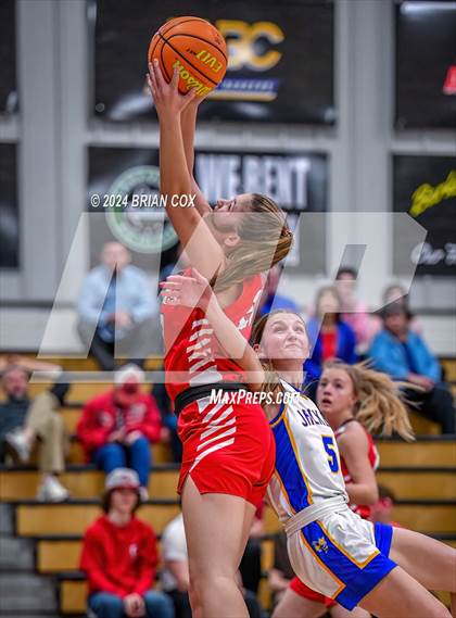 Thumbnail 3 in Tuckerman vs Mountain View (3A-2 District Tournament) photogallery.