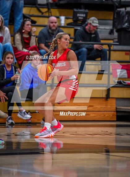 Thumbnail 2 in Tuckerman vs Mountain View (3A-2 District Tournament) photogallery.