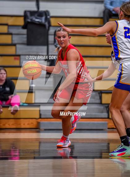 Thumbnail 2 in Tuckerman vs Mountain View (3A-2 District Tournament) photogallery.