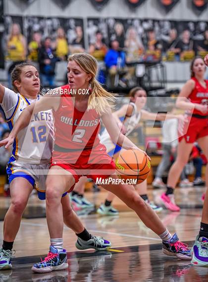 Thumbnail 2 in Tuckerman vs Mountain View (3A-2 District Tournament) photogallery.