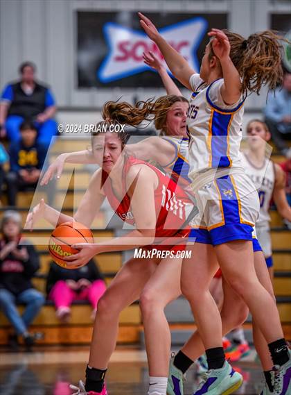 Thumbnail 3 in Tuckerman vs Mountain View (3A-2 District Tournament) photogallery.