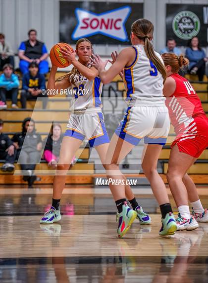 Thumbnail 3 in Tuckerman vs Mountain View (3A-2 District Tournament) photogallery.