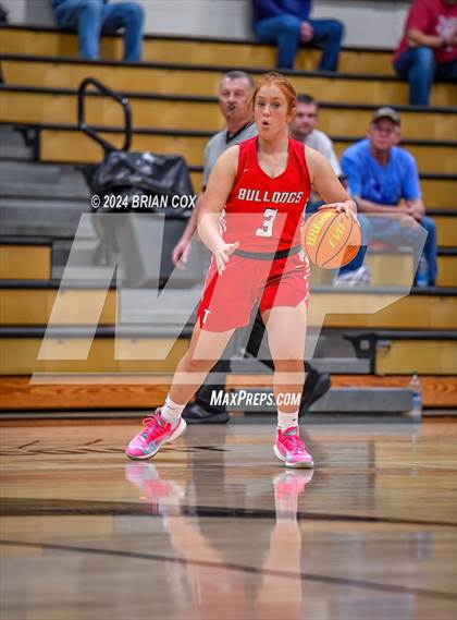 Thumbnail 2 in Tuckerman vs Mountain View (3A-2 District Tournament) photogallery.