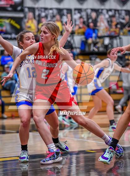 Thumbnail 3 in Tuckerman vs Mountain View (3A-2 District Tournament) photogallery.
