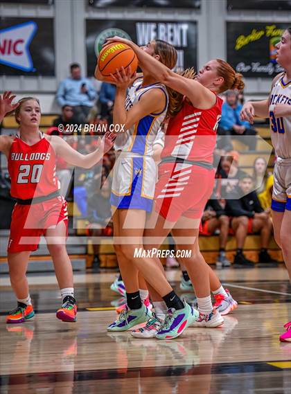 Thumbnail 1 in Tuckerman vs Mountain View (3A-2 District Tournament) photogallery.