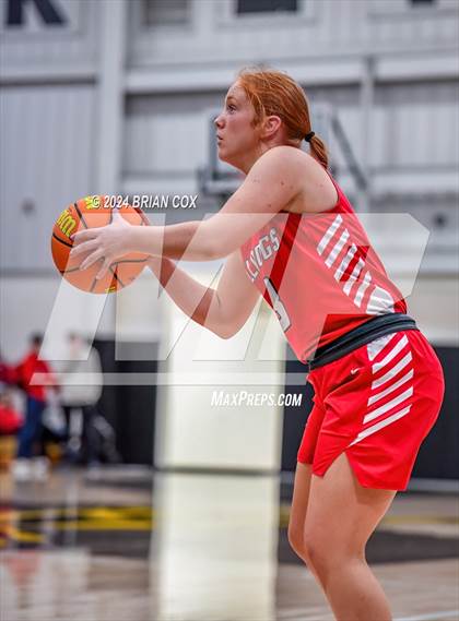 Thumbnail 1 in Tuckerman vs Mountain View (3A-2 District Tournament) photogallery.