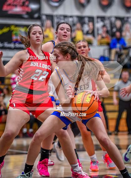 Thumbnail 2 in Tuckerman vs Mountain View (3A-2 District Tournament) photogallery.