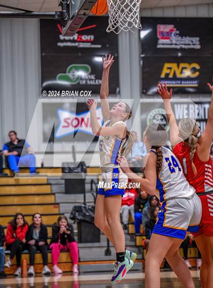 Thumbnail 3 in Tuckerman vs Mountain View (3A-2 District Tournament) photogallery.