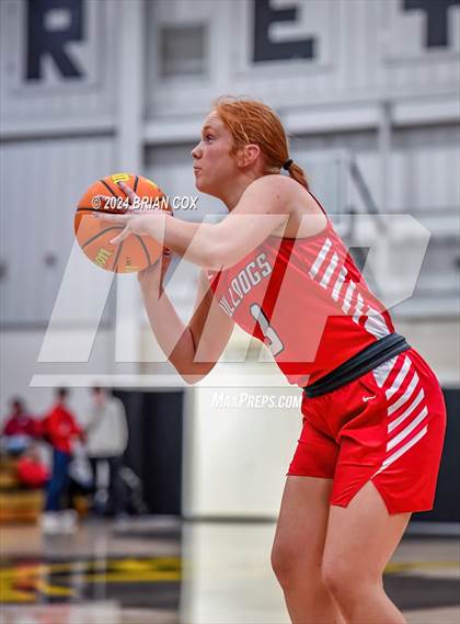 Thumbnail 2 in Tuckerman vs Mountain View (3A-2 District Tournament) photogallery.