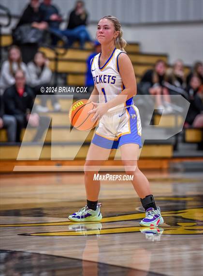 Thumbnail 3 in Tuckerman vs Mountain View (3A-2 District Tournament) photogallery.