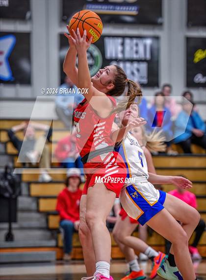 Thumbnail 1 in Tuckerman vs Mountain View (3A-2 District Tournament) photogallery.