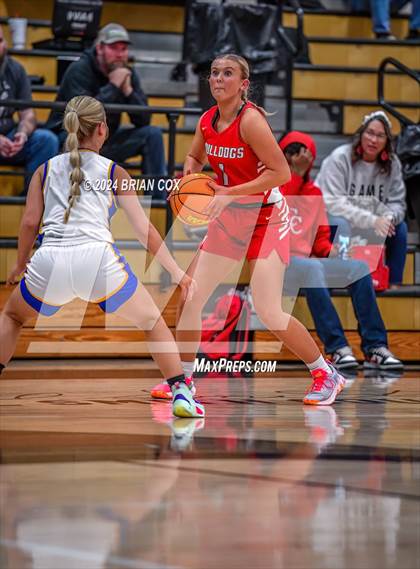 Thumbnail 1 in Tuckerman vs Mountain View (3A-2 District Tournament) photogallery.