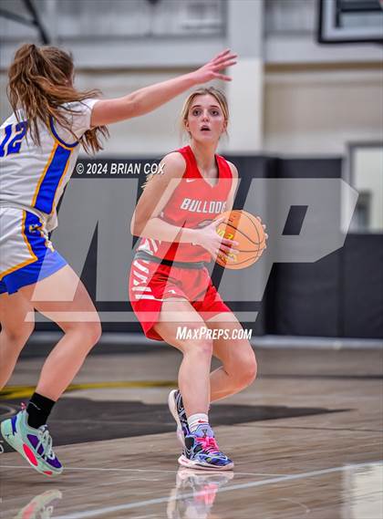 Thumbnail 2 in Tuckerman vs Mountain View (3A-2 District Tournament) photogallery.