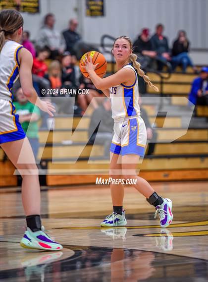 Thumbnail 3 in Tuckerman vs Mountain View (3A-2 District Tournament) photogallery.