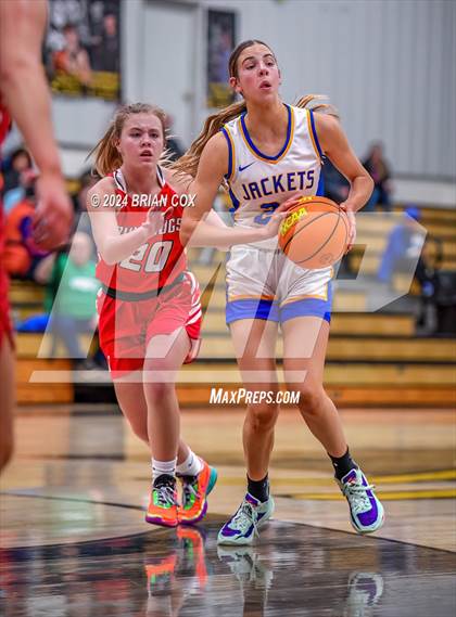 Thumbnail 3 in Tuckerman vs Mountain View (3A-2 District Tournament) photogallery.