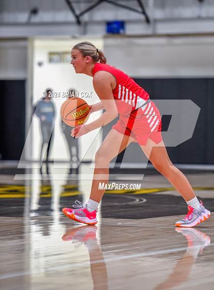 Thumbnail 1 in Tuckerman vs Mountain View (3A-2 District Tournament) photogallery.