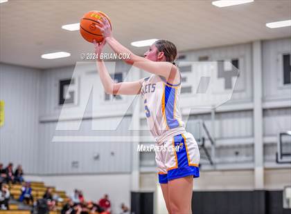Thumbnail 2 in Tuckerman vs Mountain View (3A-2 District Tournament) photogallery.