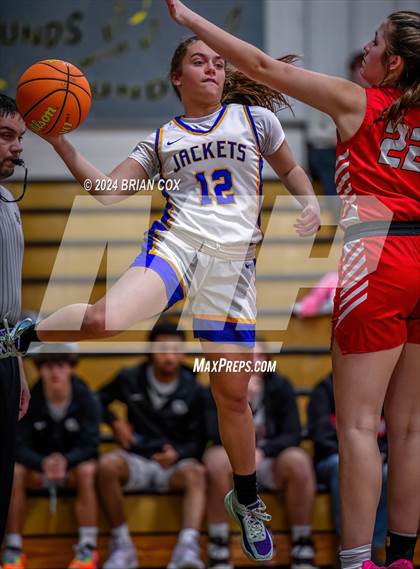 Thumbnail 2 in Tuckerman vs Mountain View (3A-2 District Tournament) photogallery.