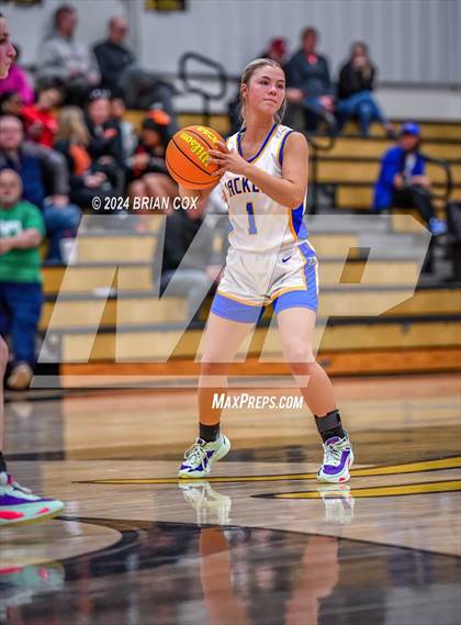 Thumbnail 3 in Tuckerman vs Mountain View (3A-2 District Tournament) photogallery.