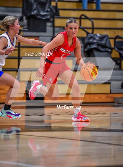 Thumbnail 3 in Tuckerman vs Mountain View (3A-2 District Tournament) photogallery.