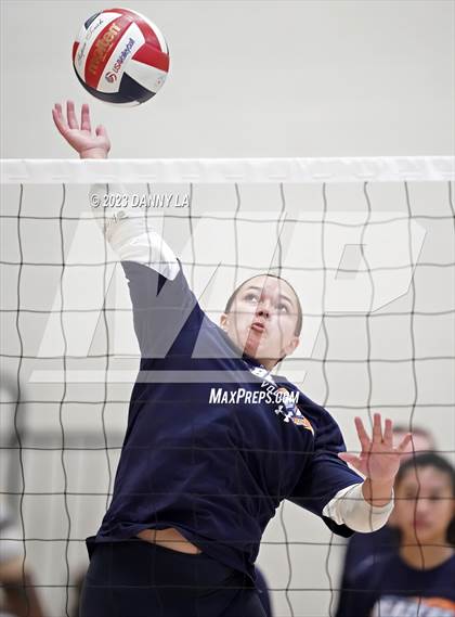 Thumbnail 3 in Flint Hill vs. Notre Dame Prep (Tiger Paws Invitational) photogallery.