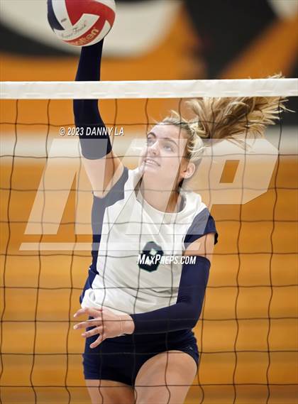 Thumbnail 1 in Flint Hill vs. Notre Dame Prep (Tiger Paws Invitational) photogallery.