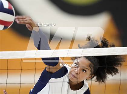 Thumbnail 2 in Flint Hill vs. Notre Dame Prep (Tiger Paws Invitational) photogallery.