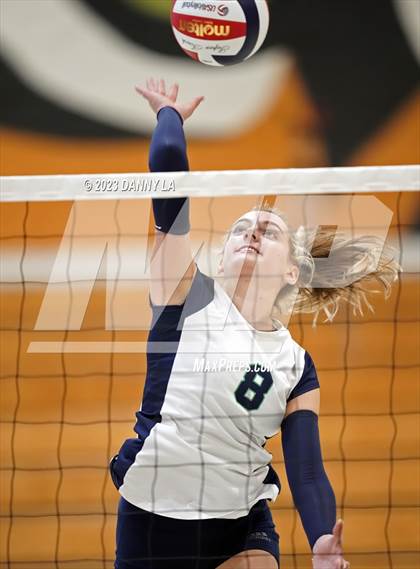 Thumbnail 1 in Flint Hill vs. Notre Dame Prep (Tiger Paws Invitational) photogallery.