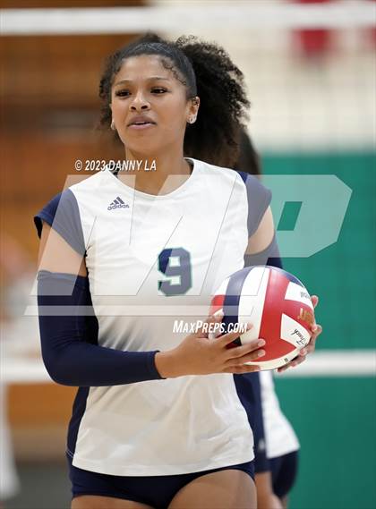 Thumbnail 2 in Flint Hill vs. Notre Dame Prep (Tiger Paws Invitational) photogallery.