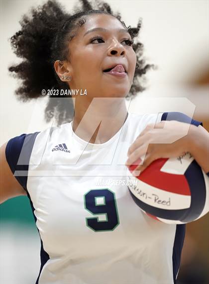 Thumbnail 1 in Flint Hill vs. Notre Dame Prep (Tiger Paws Invitational) photogallery.