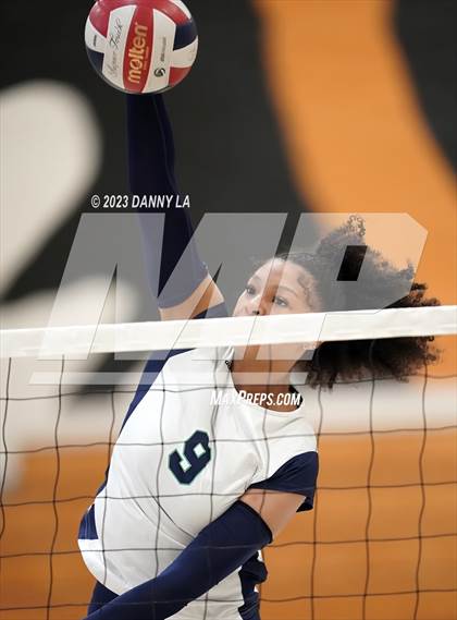Thumbnail 1 in Flint Hill vs. Notre Dame Prep (Tiger Paws Invitational) photogallery.