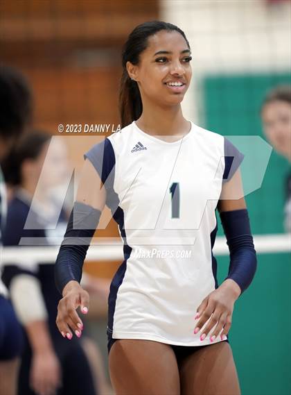 Thumbnail 1 in Flint Hill vs. Notre Dame Prep (Tiger Paws Invitational) photogallery.