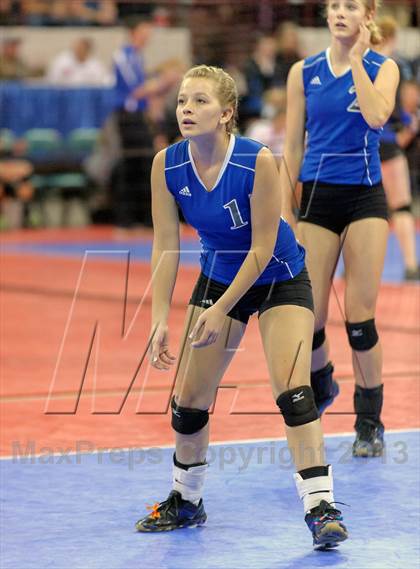 Thumbnail 1 in Ponderosa vs. Longmont (CHSAA 4A Pool II) photogallery.