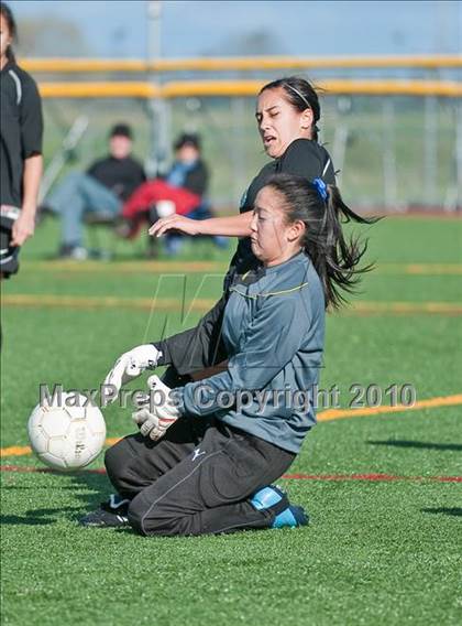 Thumbnail 2 in Granite Bay vs Will C. Wood (Cal Spring Classic) photogallery.