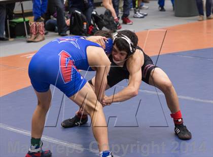Thumbnail 1 in UIL Region IV 5A Wrestling Tournament photogallery.