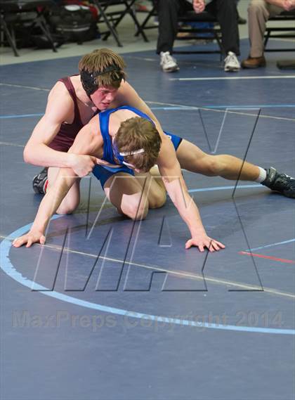 Thumbnail 3 in UIL Region IV 5A Wrestling Tournament photogallery.