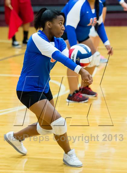 Thumbnail 3 in South Garland vs Rowlett photogallery.