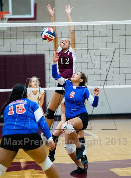 Thumbnail 1 in South Garland vs Rowlett photogallery.