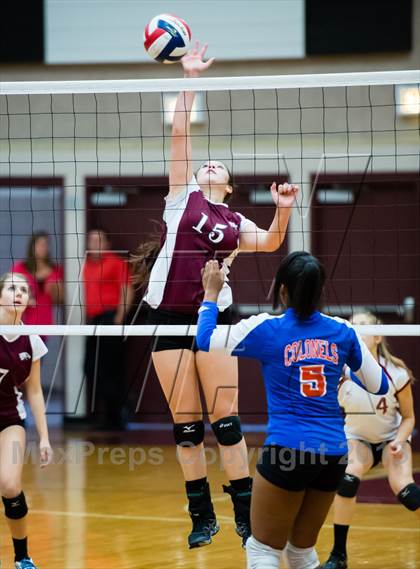 Thumbnail 2 in South Garland vs Rowlett photogallery.