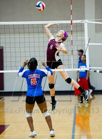 Thumbnail 1 in South Garland vs Rowlett photogallery.