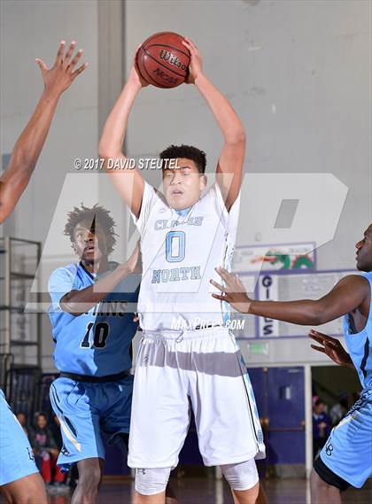 Thumbnail 1 in Burbank vs. Clovis North (St. Hope Elite Classic) photogallery.